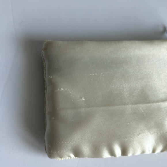 COIN PURSE (HAND BEADED) - Picture 4 of 5